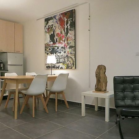 Art_Booking . . . By Benoit_B Duingt Bagian luar foto